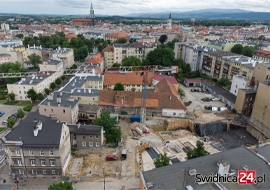 Budowa w Świdnicy na etapie prac ziemnych i konstrukcyjnych - Mosty Łódź S.A.