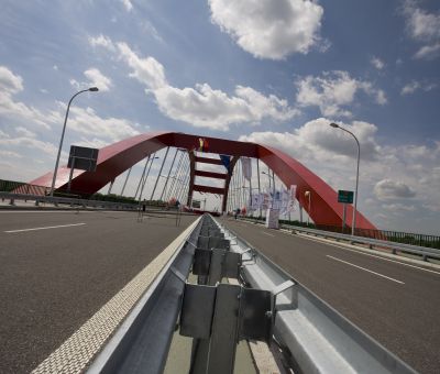 Weichselbrücke in Puławy - Mosty Łódź S.A.