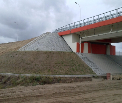 Technische Bauwerke auf der Autobahn A2 (Stryków-Konotopa) - Mosty Łódź S.A.